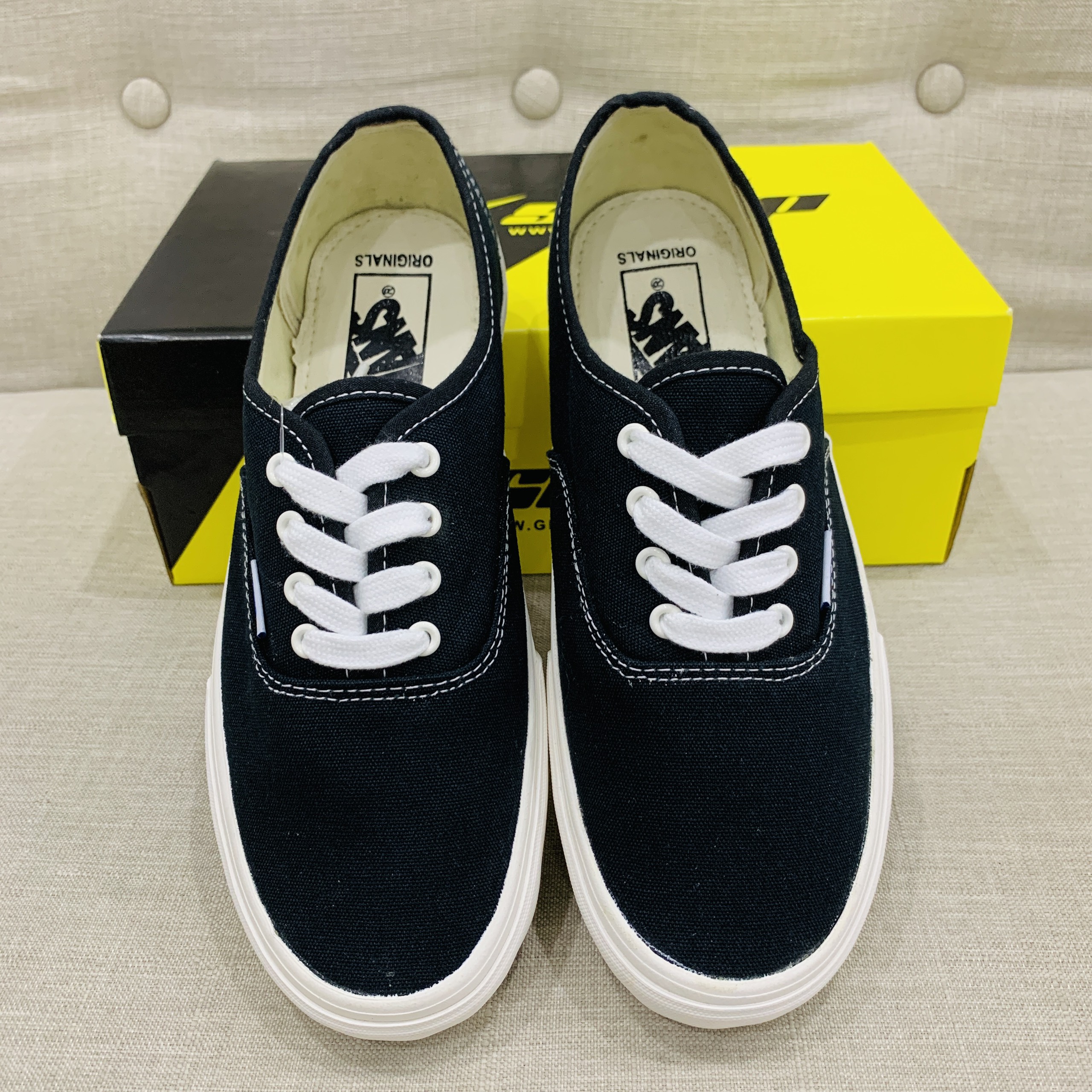 Vans Classic Đen Trắng Rep 1:1 – Giày Xshop