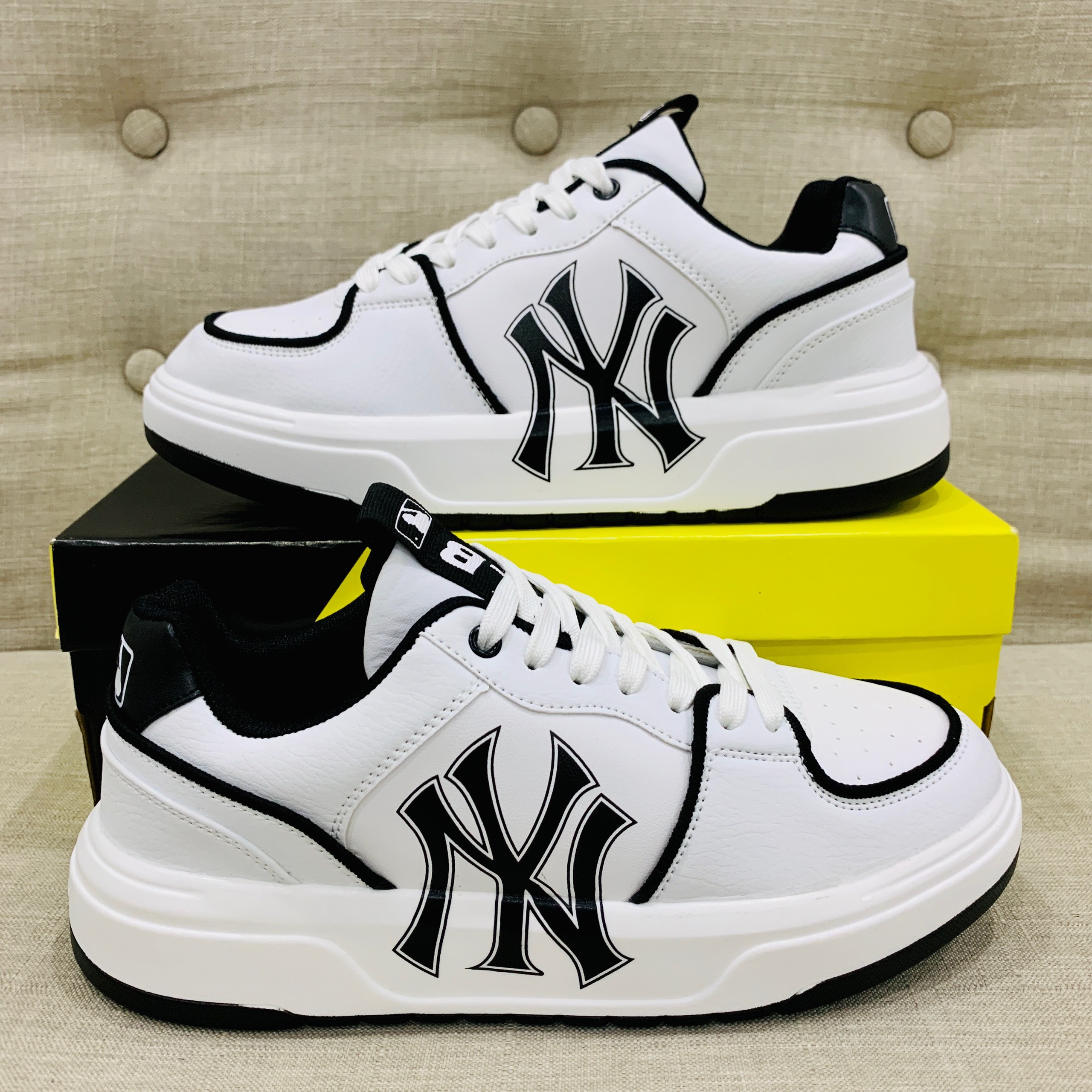 Giày MLB Chunky Liner Mid New York Yankees Black Like Auth  Cop Sneaker