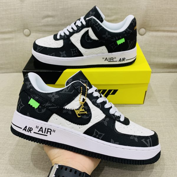 Nike Air Force 1 Lv Đen Trắng Chữ Vàng Rep 1:1 – Giày Xshop