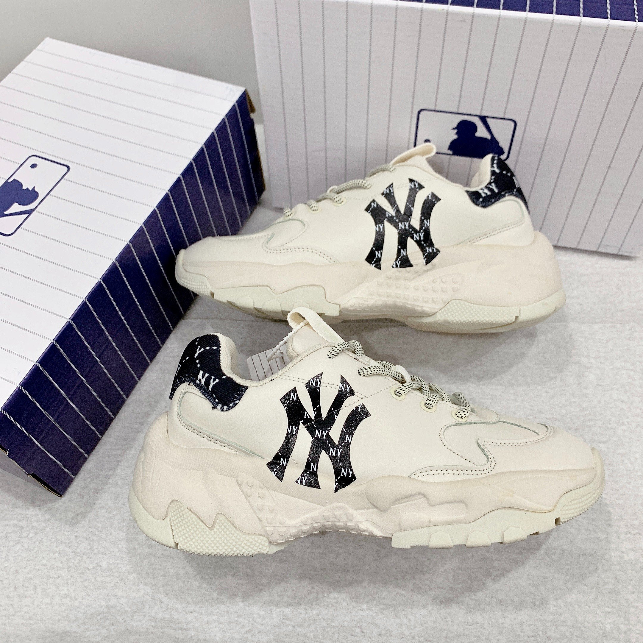 Giày MLB NY Yankees Gót Nỉ REP – GIÀY XSHOP